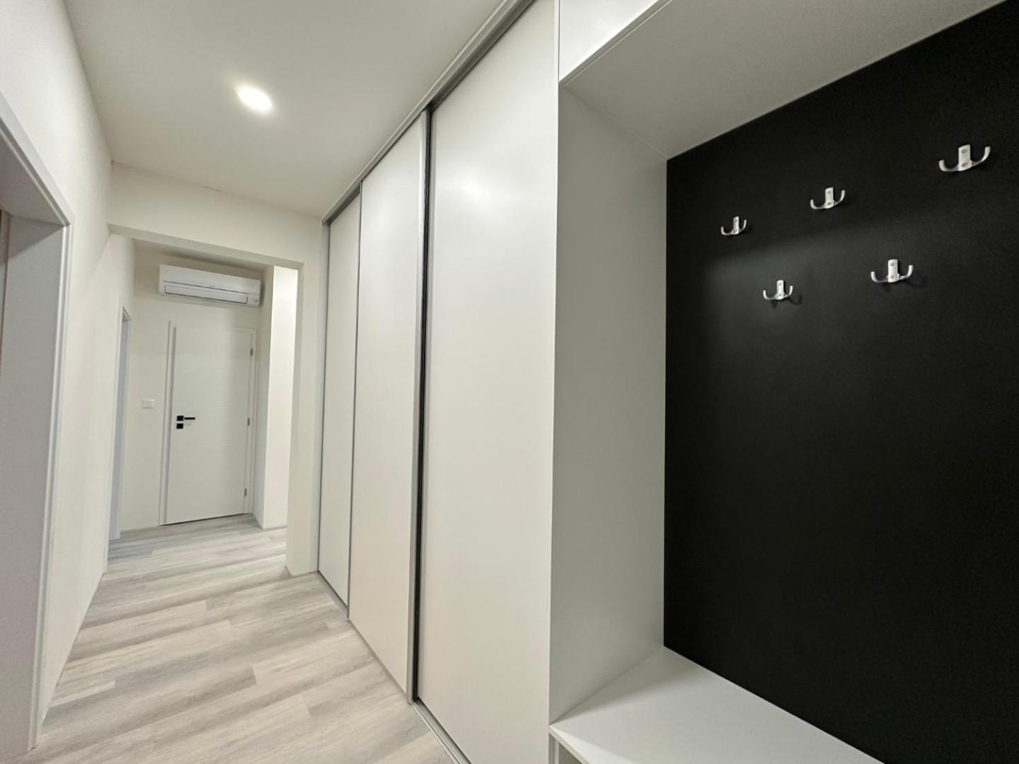 Klimatizovany Apartmanovy Dom S Virivkou, 9A Senec Exterior photo